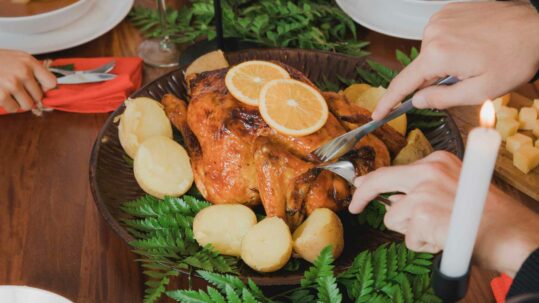 Ein-traditionelles-Gänseessen-beim-Engel